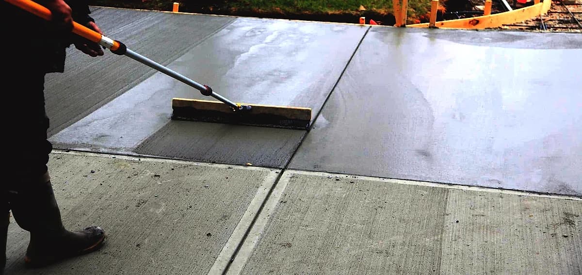 decorative concrete driveway