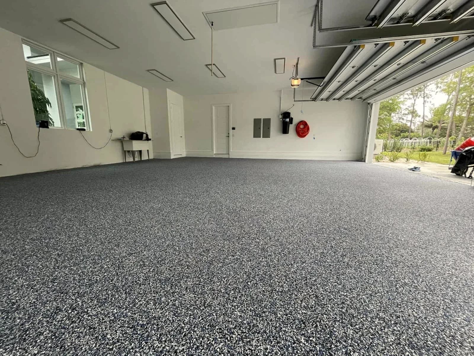 A flake garage floor finish