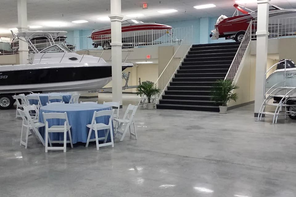 Boat showroom in Pompano Beach: boats parked on the finished polished concrete floor